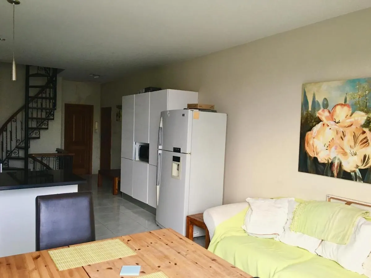 Sea View Triplex, Spinola Bay Hotel St. Julian's