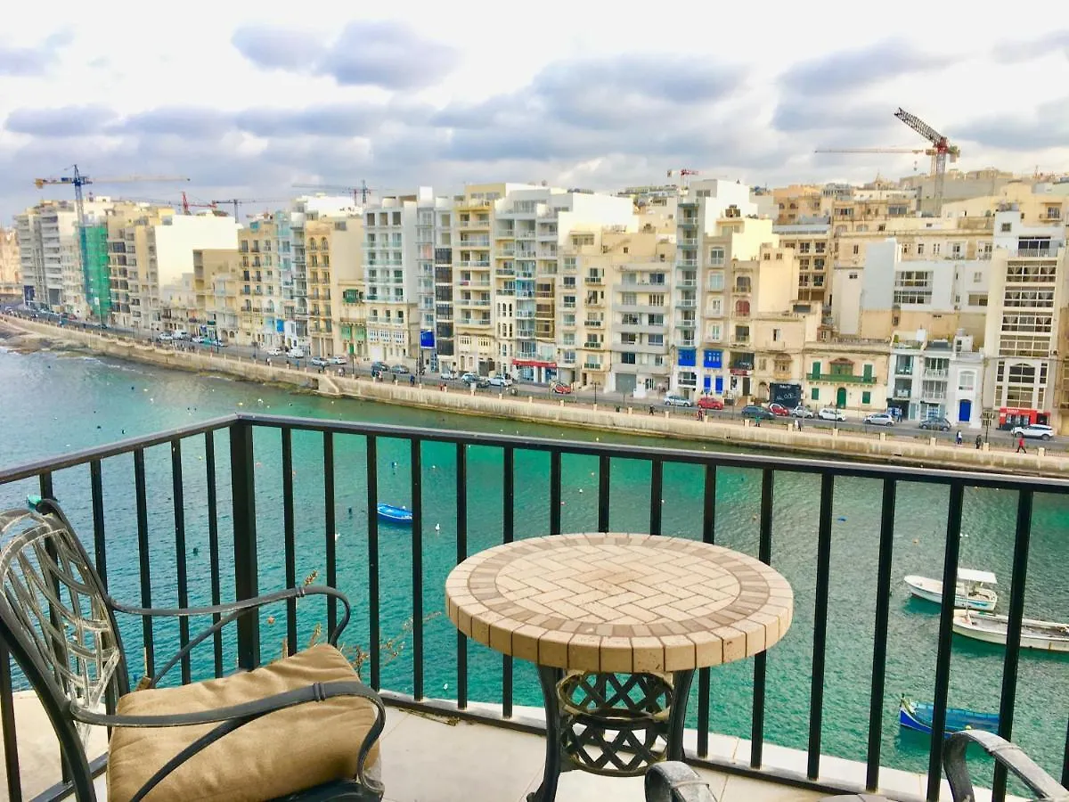 Sea View Triplex, Spinola Bay Hotel St. Julian's